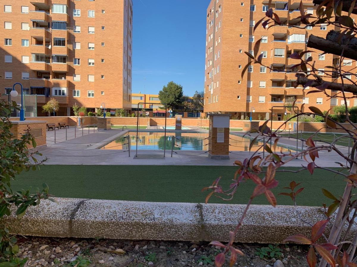 Apto Alma Parking Y Piscina Gratis Saragossa Exterior foto